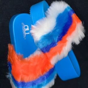 Women sandals size 9Medium